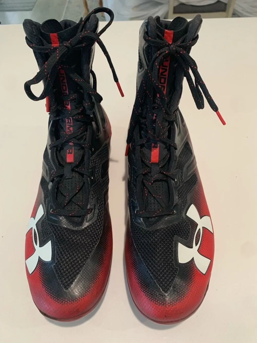 Under Armour Highlight Men’s Football Cleats, Athletic Shoes 11.5